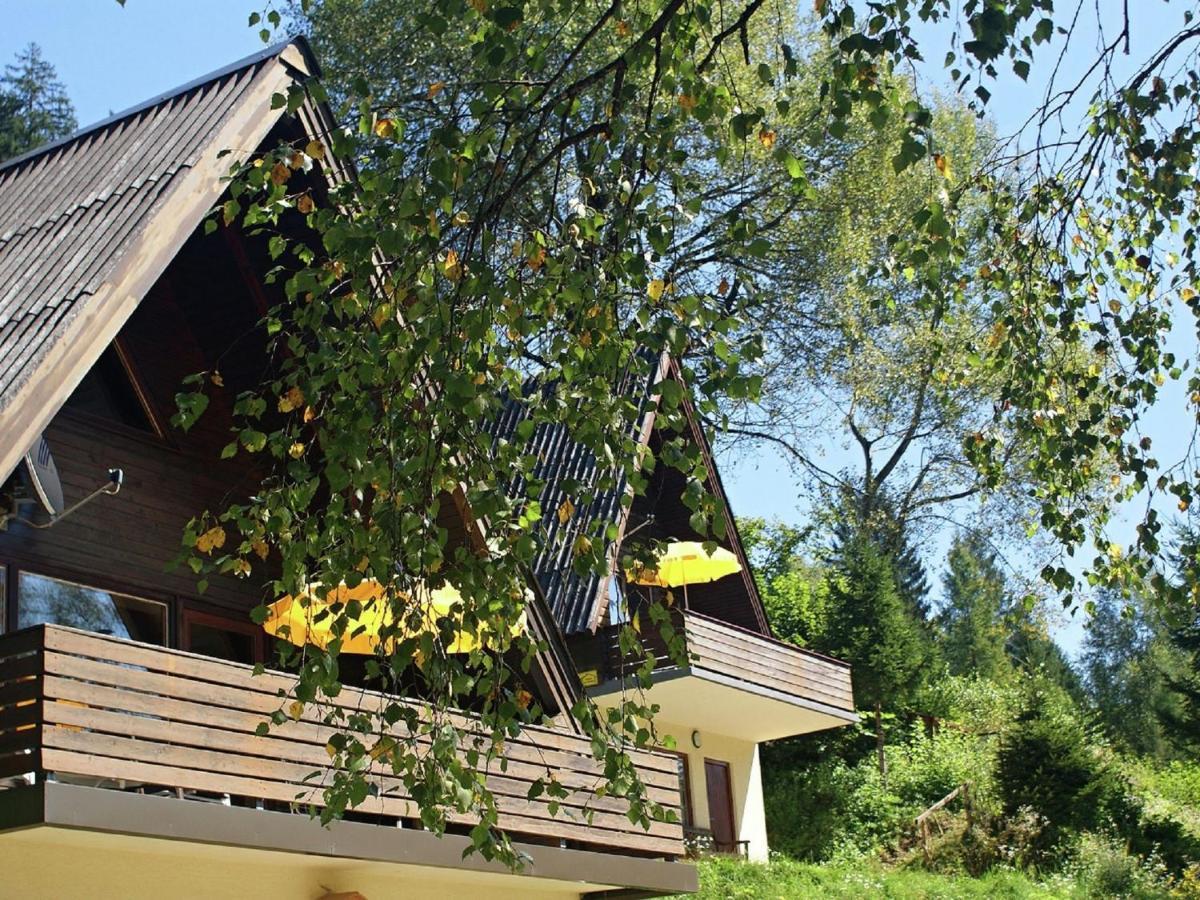 Holiday Home In Jenig Carinthia With Pool Buitenkant foto